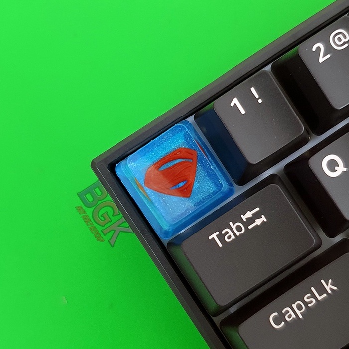 Keycap Lẻ hình LOGO Superman DC OEM profile ( keycap resin độc lạ )( Keycap Artisan )