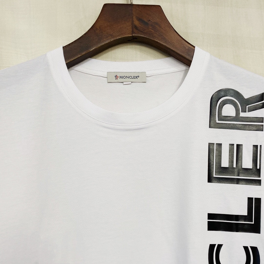 m0ncler Summer 2020 male short sleeve T medaka round neck printed logo in white lettering casual personality