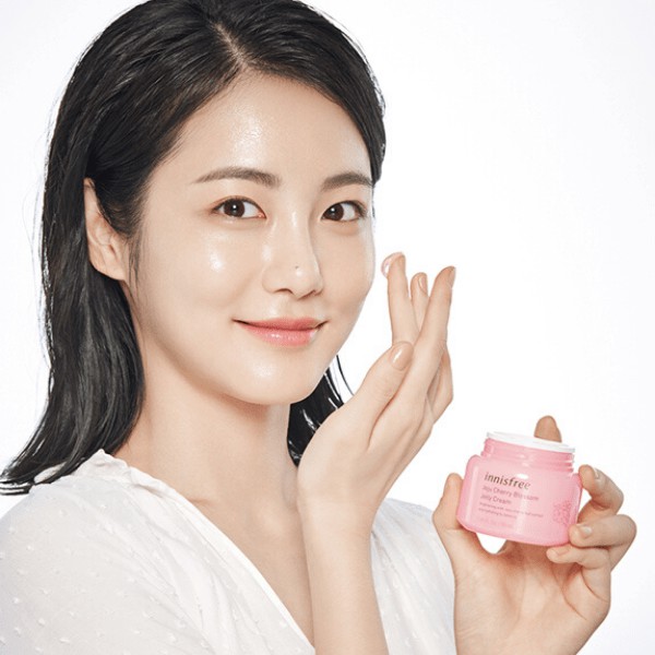 Kem dưỡng ẩm sáng da từ hoa anh đào đảo Jeju Innisfree Cherry Blossom Jelly Cream 50ml