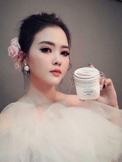 Lotion trắng da body queen perfect