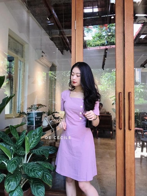 Váy cổ vuông phối cúc | BigBuy360 - bigbuy360.vn