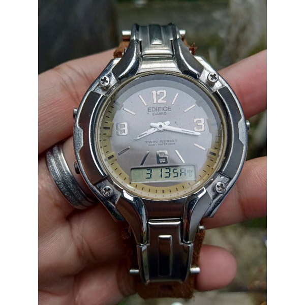 Đồng Hồ Cổ Điển Casio edifice dual time AMW-200