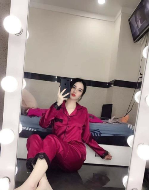 Đồ bộ phi lụa tay dài phối ren | BigBuy360 - bigbuy360.vn