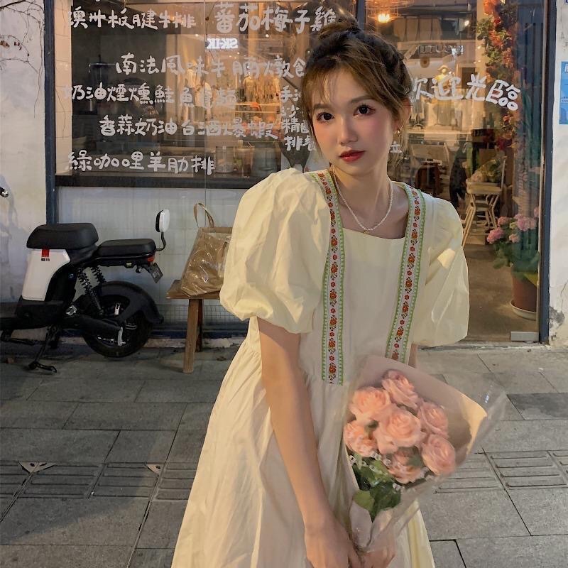 Váy dáng dài bồng xoè nhẹ nhàng tiểu thư