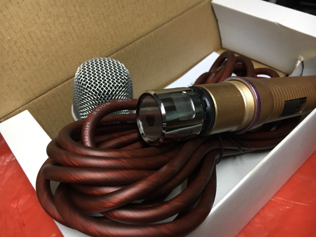 [Mã ELHACE giảm 4% đơn 300K] MICRO KARAOKE CMF P25 | MICRO CÓ DÂY KARAOKE CHUYÊN NGHIỆP