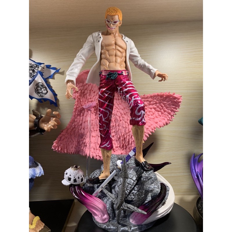 Mô Hình Doflamingo áo choàng - One piece