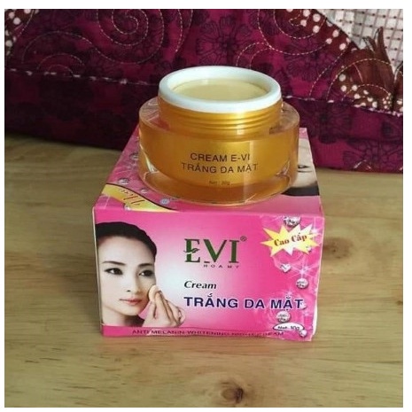 Kem Evi trắng da mặt