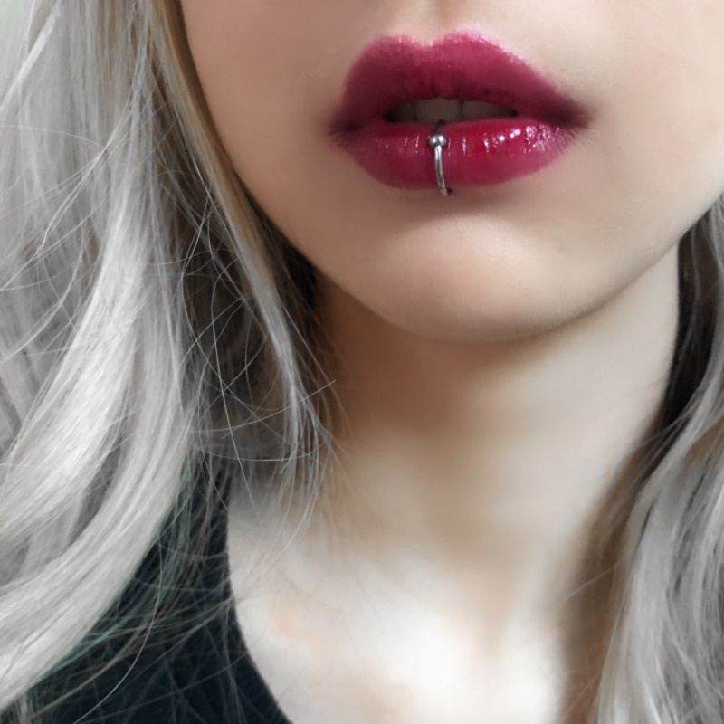 Kẹp Môi Không Cần Lỗ Bằng Thép Titan Chất Lượng Cao