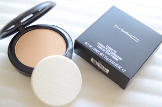 Phấn Phủ MAC Studio Fix Powder màu NC20