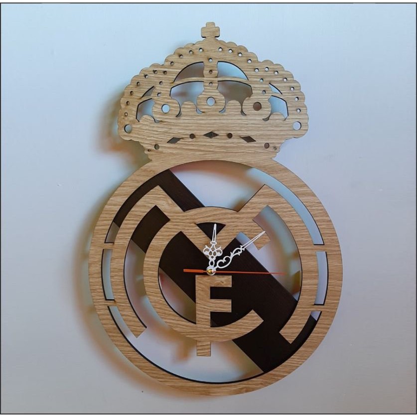 Đồng Hồ Gỗ Logo Real Madrid