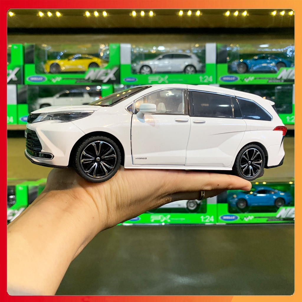 Mô hình xe Toyota Sienna MPV tỉ lệ 1:24 hãng HongSen