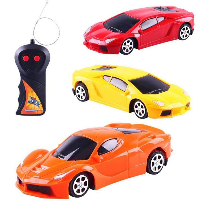 [Mã LIFE0503TOYS giảm 10% đơn 0Đ] Ô tô điều khiển 2 chiều chạy pin siêu rẻ]