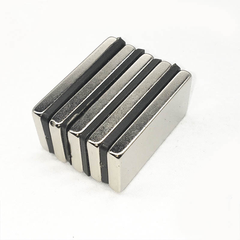 Nam châm đất hiếm hình chữ nhật 40x25x5mm lực từ mạnh N35