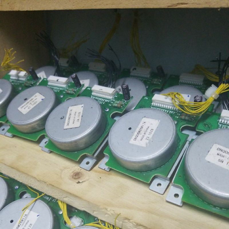 Động cơ Không chổi than  26W