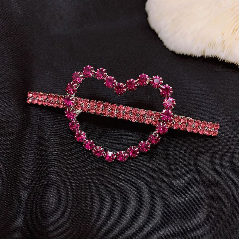 Kẹp Tóc Đính Đá Hình Trái Tim Ngọt Ngào Cho Cô Dâu