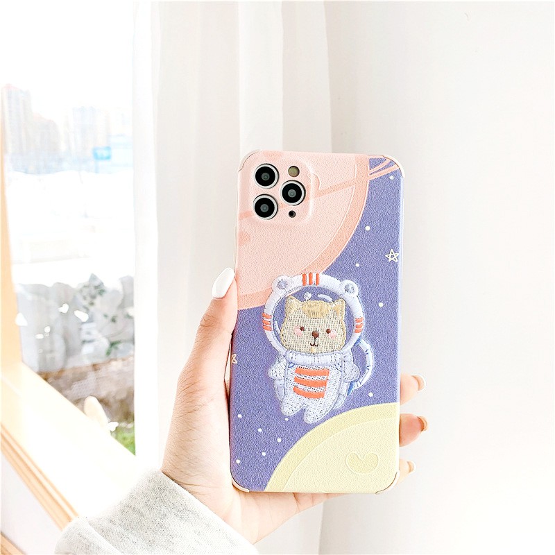 Ốp lưng iphone Cat Planet thêu viền chống va đập 5/5s/6/6plus/6s/6splus/7/7plus/8/8plus/x/xs/11/12/pro/max/plus/promax | BigBuy360 - bigbuy360.vn