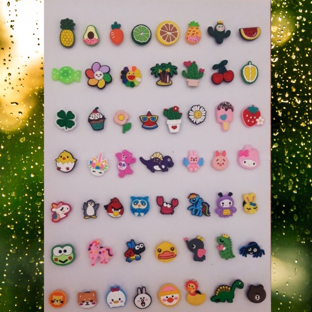 Phụ Kiện Jibbitz, Sticker, Charm 2D Gắn Trang Trí Giày Dép Crocs, Cross, Dép Sục Theo Phong Cách Của Bạn