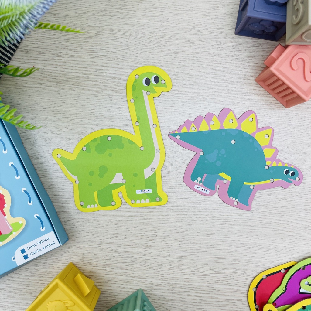 Đồ chơi tư duy xỏ dây phát triển vận động tinh Lacing Cards Lalala Baby nhiều chủ đề