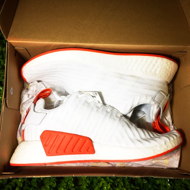 Giày adidas NMD R2