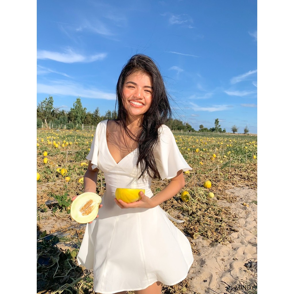 Đầm xoè cổ V đan dây lưng Mindy dress - Đầm đi tiệc thiết kế | BigBuy360 - bigbuy360.vn