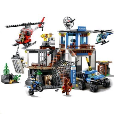 Lego City - Lepin 02097, Lion King 180036 ( Xếp hình trụ sở cảnh sát núi 742 mảnh )