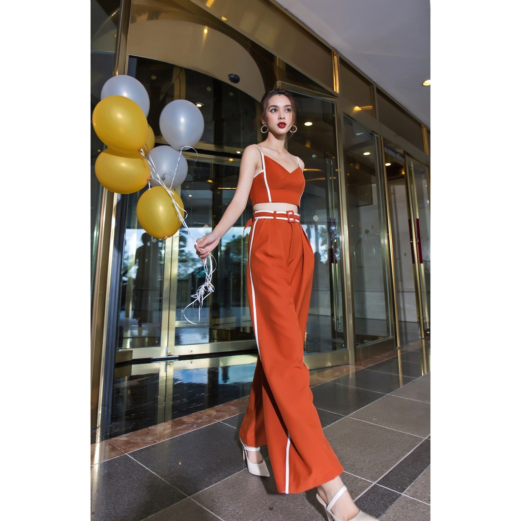 SÒ VINTAGE - HARY Set áo croptop hai dây và quần ống rộng túi xéo sọc trắng | BigBuy360 - bigbuy360.vn