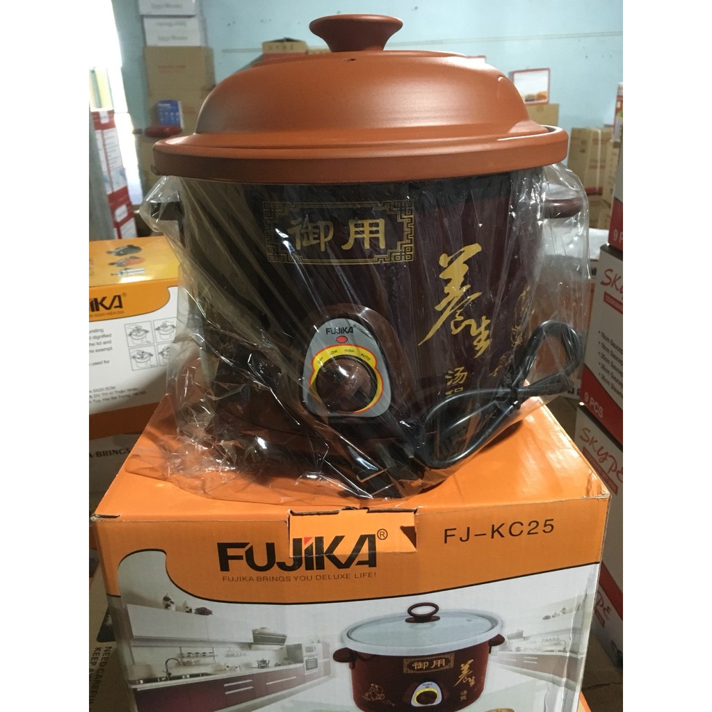 NỒI KHO CÁ ĐIỆN FUJIKA 1.5 LÍT (NÂU NẮP ĐẤT)