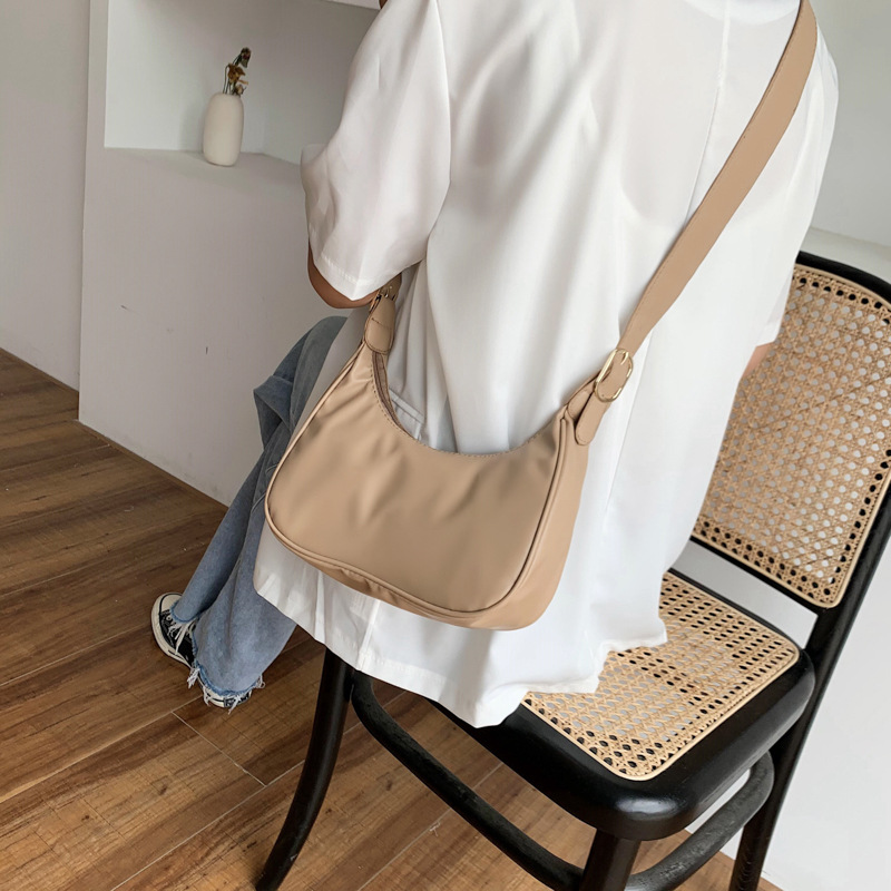Túi xách phong cách Hàn Quốc kiểu dáng đơn giản trẻ trung cho nữ