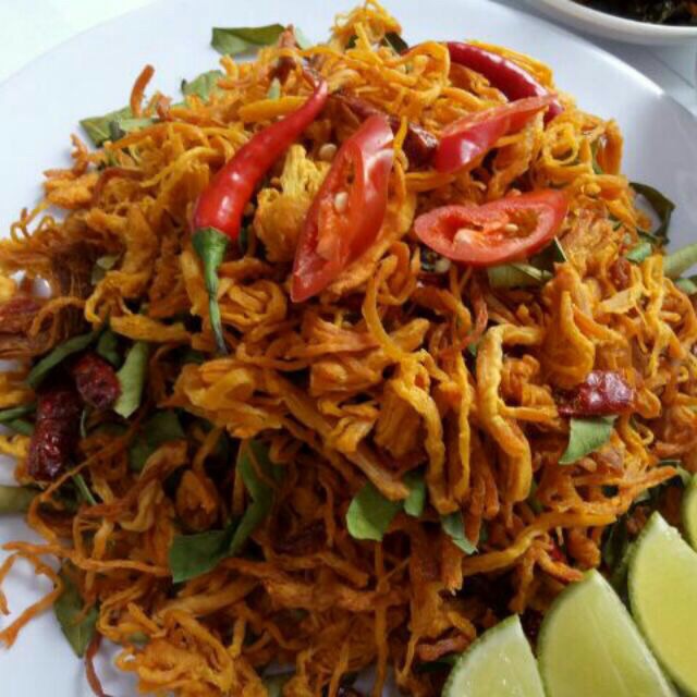 1KG KHÔ GÀ LÁ CHANH siêu ngon | BigBuy360 - bigbuy360.vn