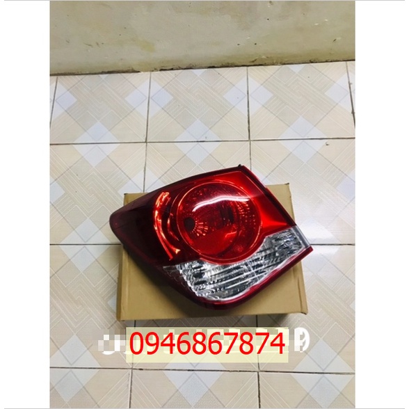 ĐÈN HẬU MIẾNG NGOÀI CHEVROLET CRUZE