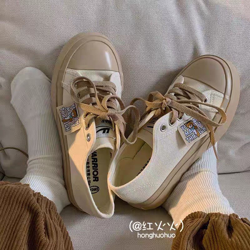 Giày nữ thể thao Yoan siêu đẹp