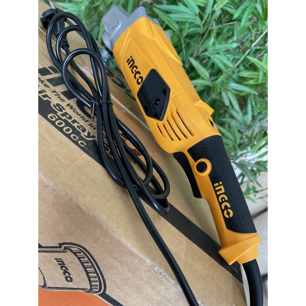 Máy đánh bóng cầm tay INGCO AP14008 1400W máy đánh bóng ô tô, xe máy có đế cầm, tặng kèm 1 miếng bông đánh bóng