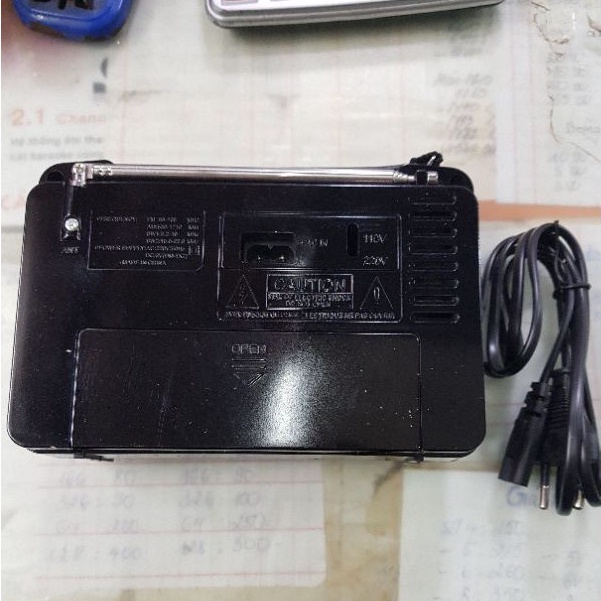 Đài Radio bắt sóng khoẻ RX-608AC,Nạp Điện.Chạy Được Cả Bin AA,Kiểu dáng đẹp.