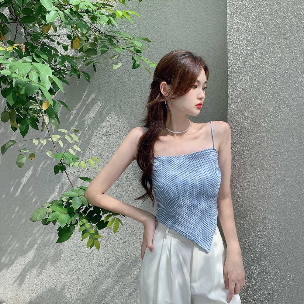 Hong Kong style retro spring and summer new irregular plaid sling vest short style girls wearing thin belly pocket top