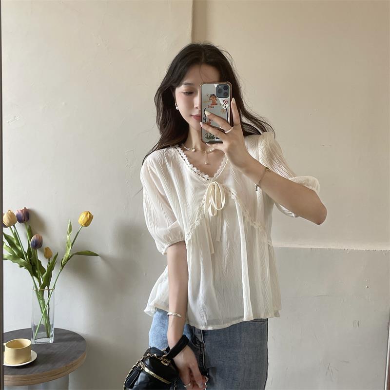 Áo chiffon BH nữ tay ngắn cổ chữ V có diềm xếp nếp mùa hè mới