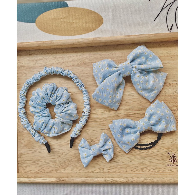 Scrunchies/Kẹp tóc/ Cài tóc hoa cúc xanh