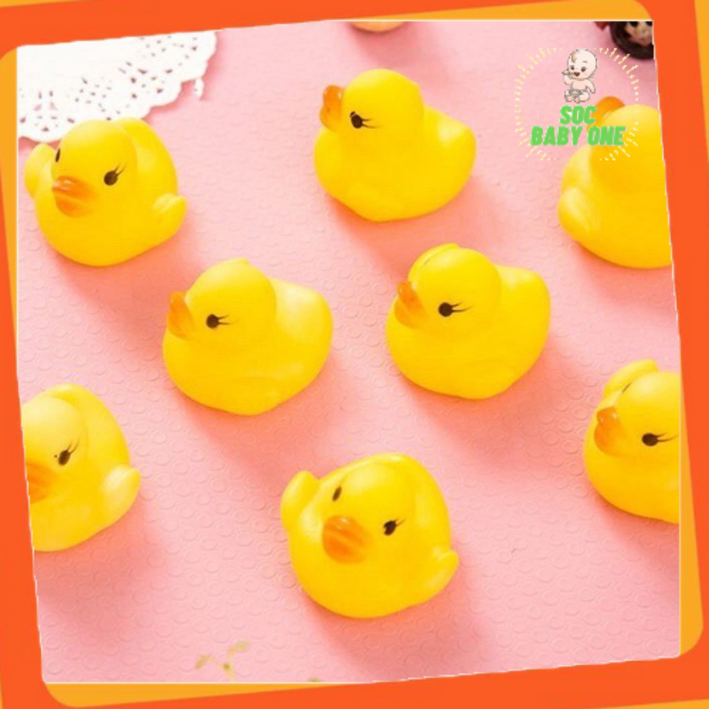 Đàn Vịt Mini 4 Con Thả Bồn Tắm Cho Bé, Đường Kính 4cm
