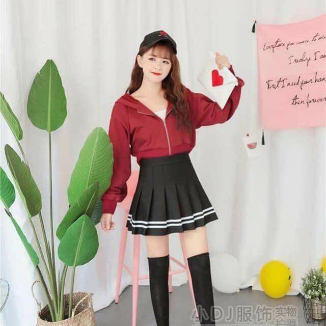 Váy xoè xếp ly