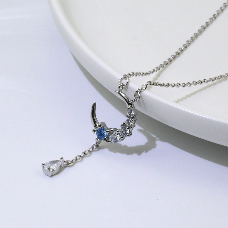 Elegant elegant moon and star pendant necklace