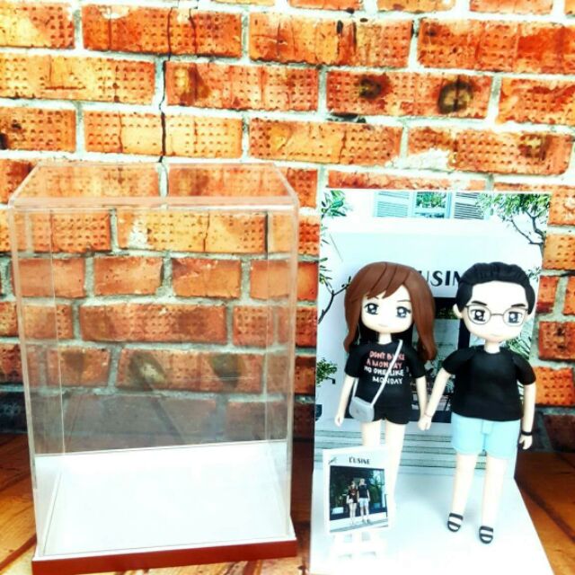 Hộp mica nhỏ (không gồm tượng chibi)