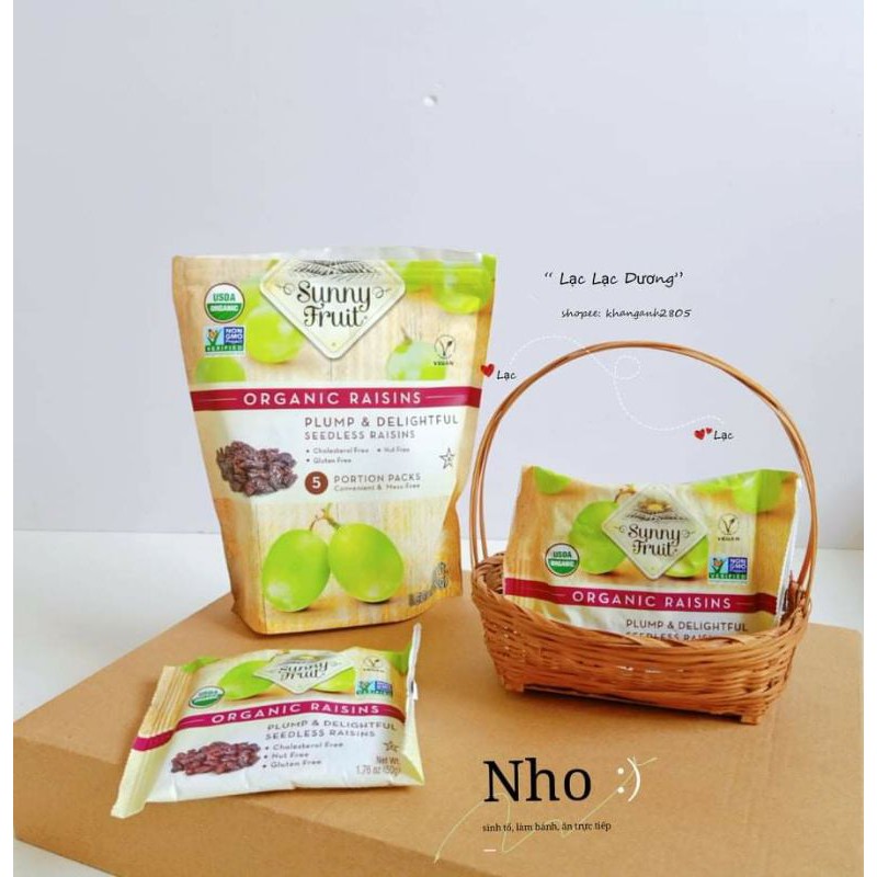 Nho khô hữu cơ Sunny Fruit thơm ngon cho bé ăn dặm, gói nhỏ 50gr