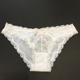 TH30255 Quần lót nữ lụa phối ren Victoria's secret trắng thêu chỉ hồng