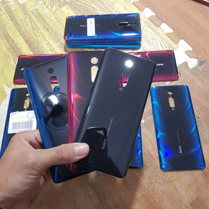 Nắp lưng kính k20, k20 pro zin new 100%, tặng kèm keo dán