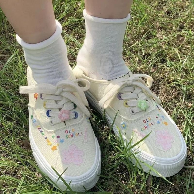 Giày Sneaker Form Lười Hoạ Tiết Hoa Nhí Đáng Yêu