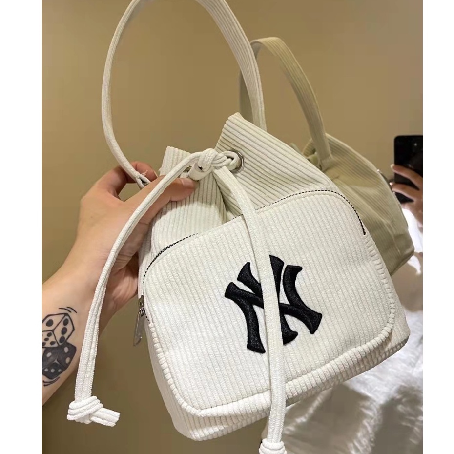 Túi xách nữ không hộp thời trang 2021 18*22*12cm