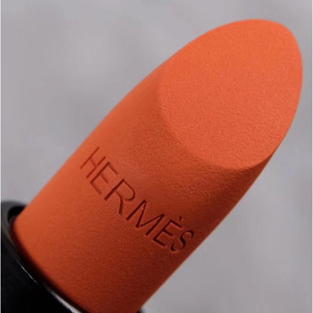 Son môi Hermes màu lì đơn giản