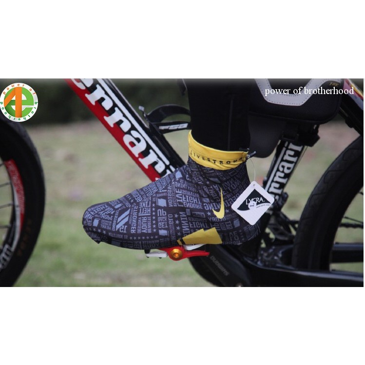 bọc giày đua xe đạp livestrong vàng đen 🤾🏻