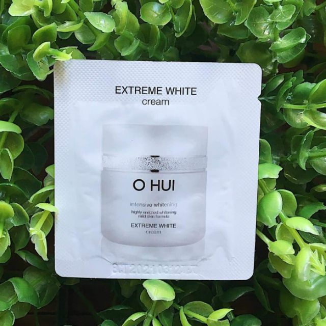 Set 10 gói kem dưỡng trắng da Ohui Extreme White