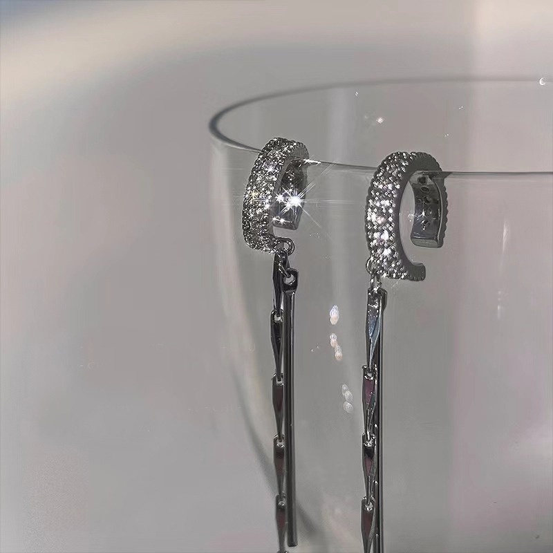 Khuyên Tai Tròn Tua Rua Dài Không Cần Xỏ Lỗ