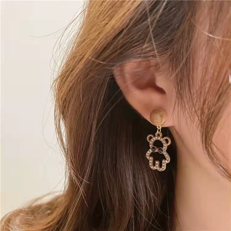 Bông Tai Hình Chú Gấu Nhỏ Dễ Thương Thời Trang Thu Đông 2022 Cho Nữ